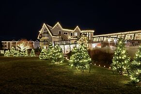 Anchorage Inn and Resort