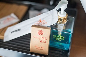 Hoang Trinh Hotel