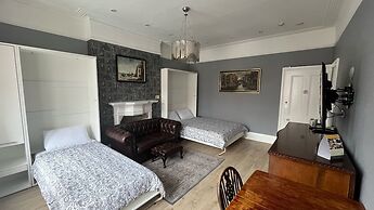 Charlotte Guest House