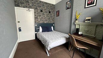 Charlotte Guest House