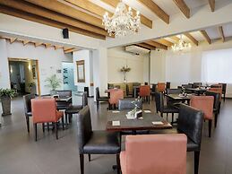 Qorianka Hotel