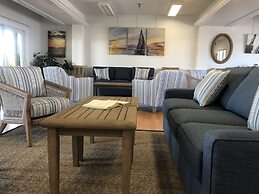 Knapps Narrows Marina & Inn