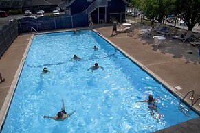 Knapps Narrows Marina & Inn