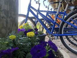 Knapps Narrows Marina & Inn