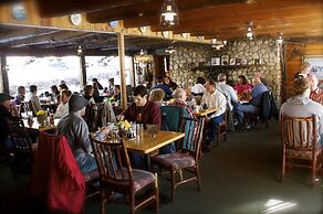 Silver Fork Lodge and Restaurant