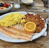 Silver Fork Lodge and Restaurant