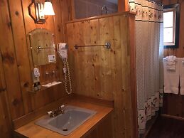 Silver Fork Lodge and Restaurant