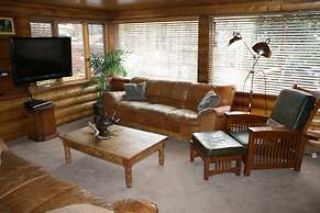 Silver Fork Lodge and Restaurant