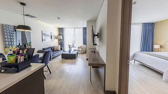 100 Luxury Suites by Preferred