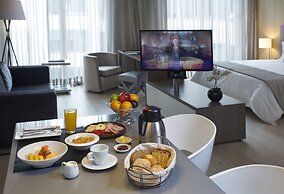 100 Luxury Suites by Preferred