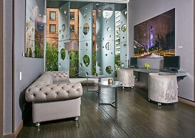 100 Luxury Suites by Preferred