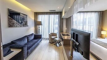 100 Luxury Suites by Preferred