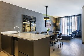 100 Luxury Suites by Preferred