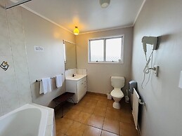 Gateway International Motel