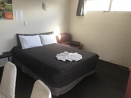 Gateway International Motel