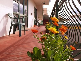 Gateway International Motel