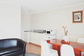 Gateway International Motel