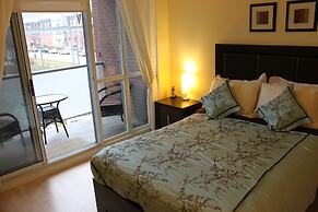 JJ Furnished Apartments Downtown Toronto: King's Luxury Loft