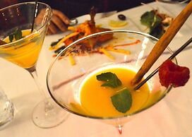 JJ Furnished Apartments Downtown Toronto: King's Luxury Loft