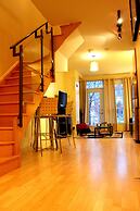 JJ Furnished Apartments Downtown Toronto: King's Luxury Loft