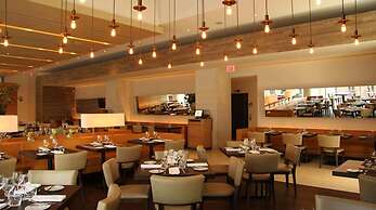 JJ Furnished Apartments Downtown Toronto: King's Luxury Loft