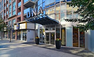 JJ Furnished Apartments Downtown Toronto: King's Luxury Loft