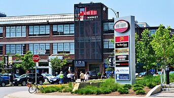 JJ Furnished Apartments Downtown Toronto: King's Luxury Loft