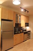 JJ Furnished Apartments Downtown Toronto: King's Luxury Loft