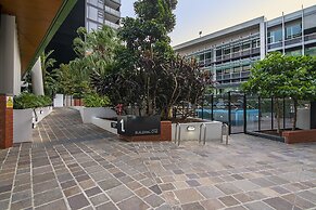 Arena Apartments by CLLIX