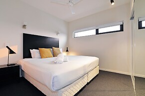 Arena Apartments by CLLIX