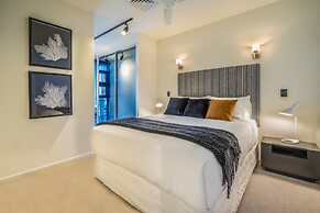 Arena Apartments by CLLIX