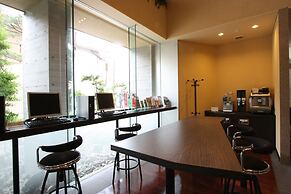 Uozu Manten Hotel Ekimae