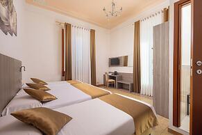 Astrid Hotel