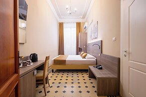 Astrid Hotel
