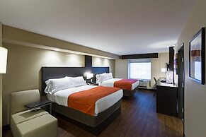 Holiday Inn Express & Suites San Antonio Medical-Six Flags by IHG