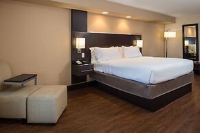 Holiday Inn Express & Suites San Antonio Medical-Six Flags by IHG