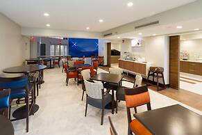 Holiday Inn Express & Suites San Antonio Medical-Six Flags by IHG