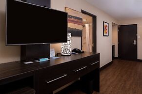 Holiday Inn Express & Suites San Antonio Medical-Six Flags by IHG