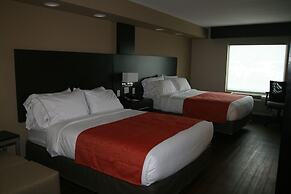 Holiday Inn Express & Suites San Antonio Medical-Six Flags by IHG