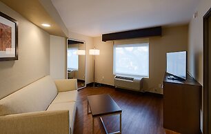 Holiday Inn Express & Suites San Antonio Medical-Six Flags by IHG