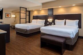 Holiday Inn Express & Suites San Antonio Medical-Six Flags by IHG