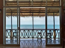 Balangan Paradise Hostel and Restaurant