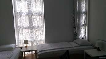 Broadway City Guesthouse