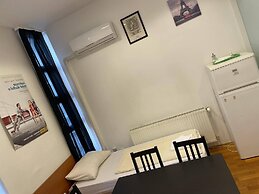 Broadway City Guesthouse