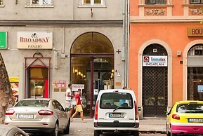 Broadway City Guesthouse