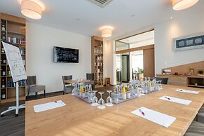 Amaro Hotel
