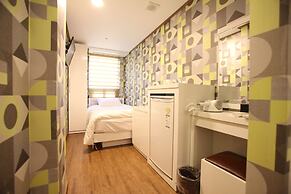 Myeongdong MOM House