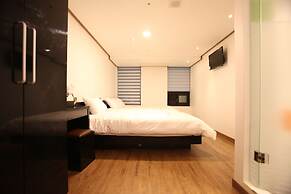 Myeongdong MOM House