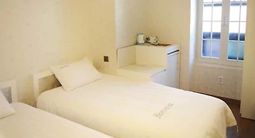 Myeongdong MOM House