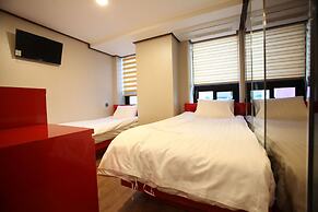 Myeongdong MOM House